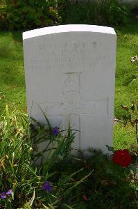 Dozinghem Military Cemetery - Evans, A